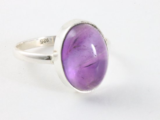 Ovale zilveren ring met amethist afbeelding 1