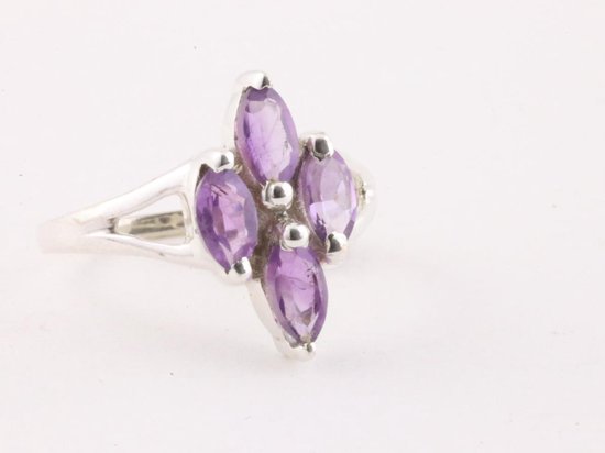 Fijne zilveren ring met amethist afbeelding 1