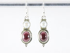 Fijne zilveren oorbellen met granaat en parel afbeelding 3