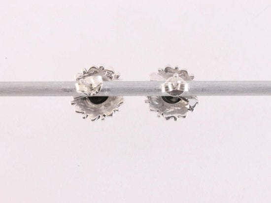 Fijne zilveren oorstekers met parelmoer en marcasiet afbeelding 2