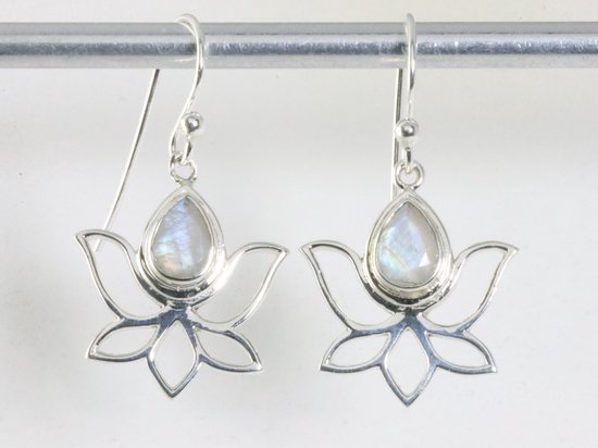 Opengewerkte zilveren lotus oorbellen met regenboog maansteen afbeelding 3