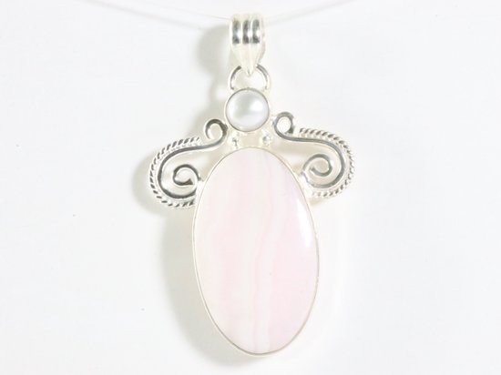 Grote bewerkte zilveren hanger met roze lace agaat en parel afbeelding 4