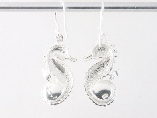 Zilveren zeepaardjes oorbellen met zoetwater parel afbeelding 3