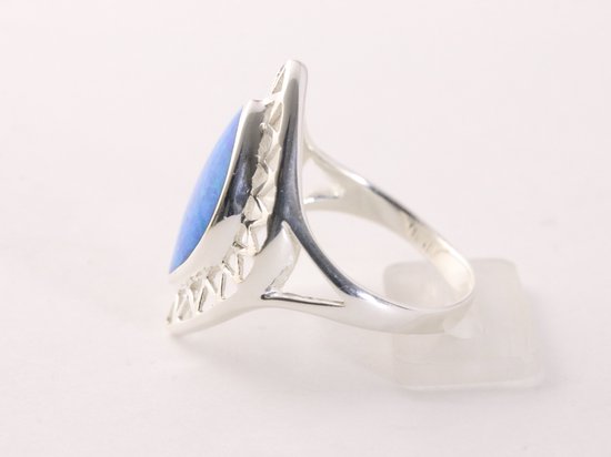 Opengewerkte zilveren ring met Australische opaal afbeelding 2