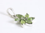 Zilveren hanger met peridoot aan ketting afbeelding 2