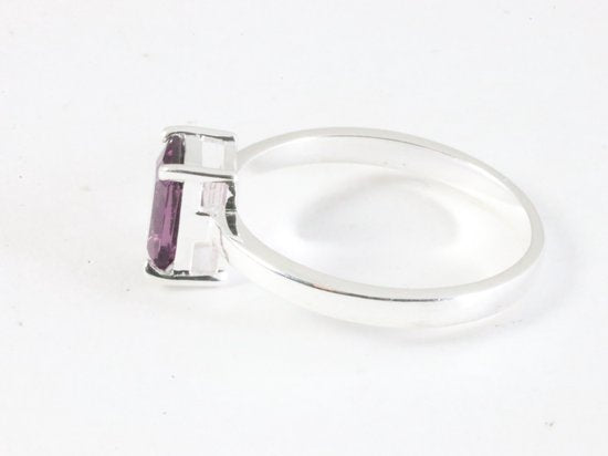 Fijne hoogglans zilveren ring met amethist afbeelding 2