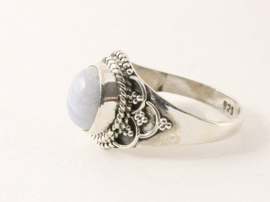 Bewerkte zilveren ring met blauwe lace agaat afbeelding 2
