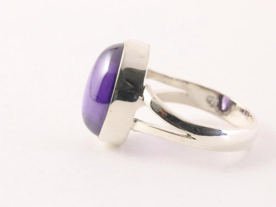 Zilveren ring met amethist afbeelding 2