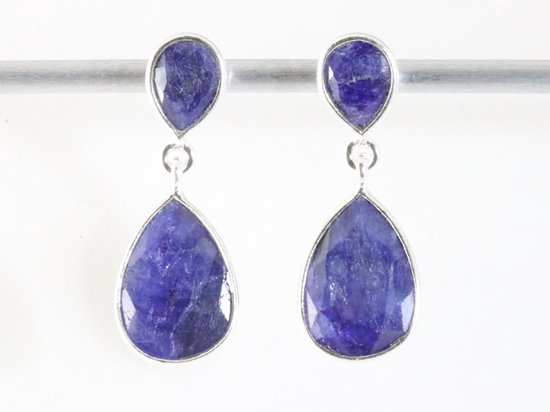 Zilveren oorstekers met blauwe saffier afbeelding 4