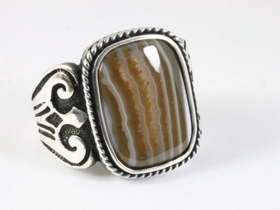 Zware bewerkte zilveren ring met bruine koffie agaat afbeelding 1