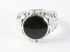 Zware bewerkte zilveren ring met onyx afbeelding 4