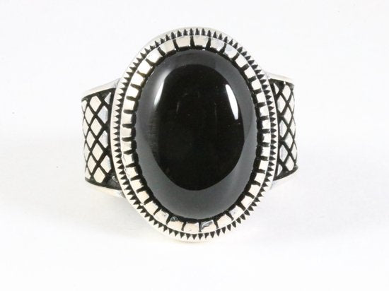 Zware bewerkte zilveren ring met onyx afbeelding 4