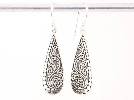 Traditionele zilveren filigrein oorbellen afbeelding 4
