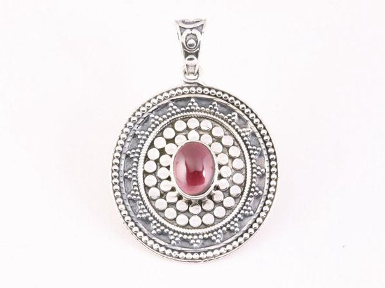 Bewerkte zilveren hanger met granaat afbeelding 4