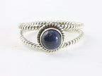 Opengewerkte zilveren ring met lapis lazuli afbeelding 4