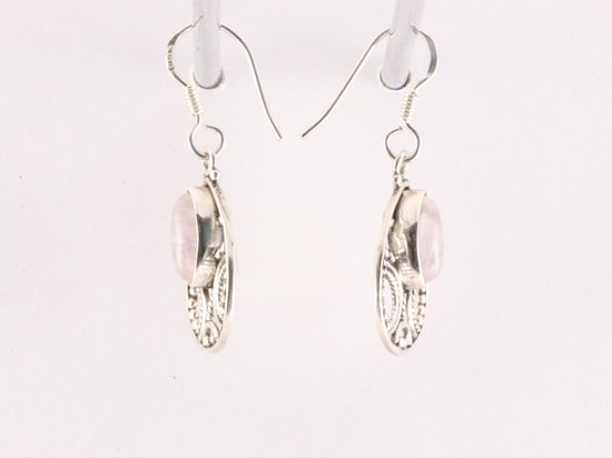 Opengewerkte zilveren oorbellen met rozenkwarts afbeelding 2