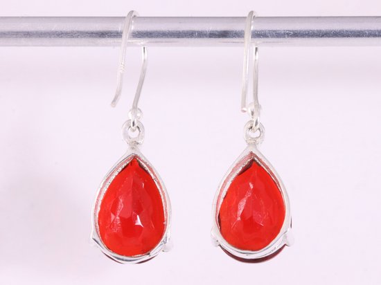 Zilveren oorbellen met granaat afbeelding 3