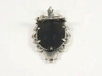 Bewerkte zilveren broche met onyx afbeelding 3