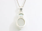 Zilveren hanger met witte maansteen en blauwe topaas aan ketting afbeelding 3