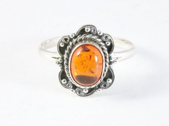 Fijne bewerkte zilveren ring met amber afbeelding 4