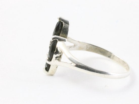 Fijne zilveren ring met onyx afbeelding 2