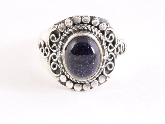 Bewerkte zilveren ring met blauwe zonnesteen afbeelding 4