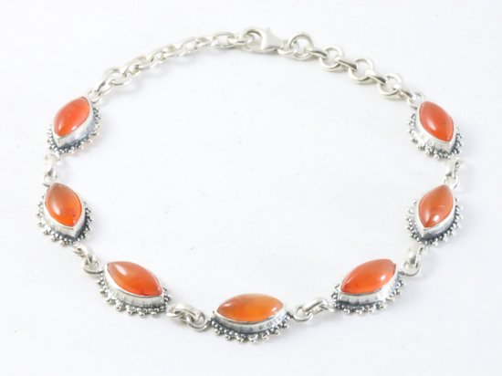 Bewerkte zilveren armband met carneool afbeelding 1