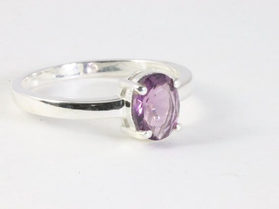 Fijne hoogglans zilveren ring met amethist afbeelding 1