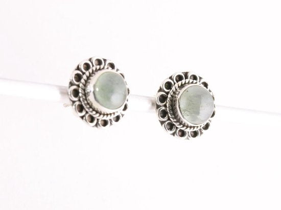 Fijne bewerkte ronde zilveren oorstekers met aquamarijn afbeelding 3