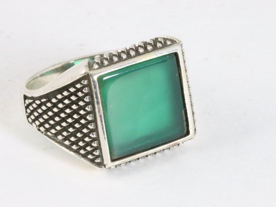 Bewerkte zilveren ring met groene agaat afbeelding 1