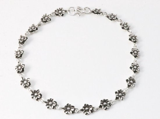 Zilveren enkelband met bloemen afbeelding 1