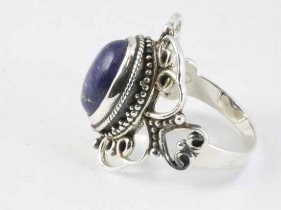Opengewerkte zilveren ring met lapis lazuli afbeelding 2