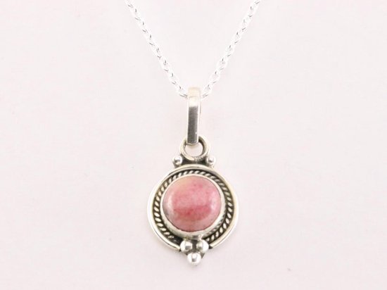 Fijne bewerkte zilveren hanger met rhodoniet aan ketting afbeelding 4