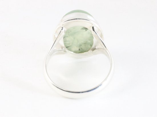 Hoogglans zilveren ring met prehniet afbeelding 3