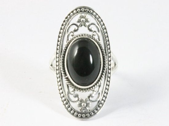 Langwerpige opengewerkte zilveren ring met onyx afbeelding 4