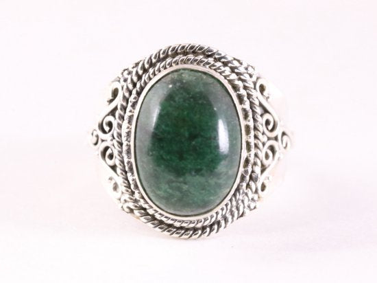 Bewerkte zilveren ring met jade afbeelding 4
