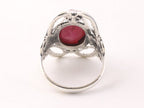 Opengewerkte zilveren ring met robijn afbeelding 3