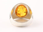 Zware bewerkte zilveren ring met amber afbeelding 3
