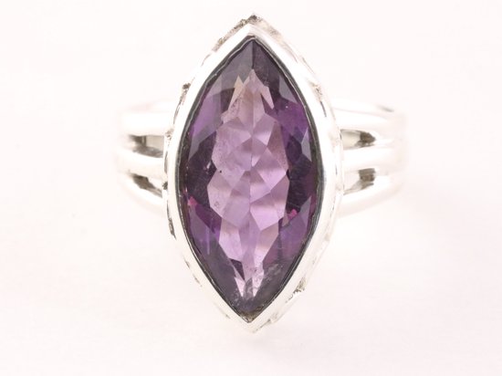 Bewerkte zilveren ring met amethist afbeelding 4