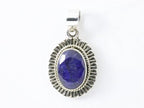 Fijne bewerkte ovale zilveren hanger met blauwe saffier afbeelding 4