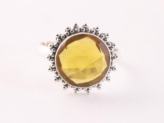 Ronde bewerkte zilveren ring met citrien afbeelding 4