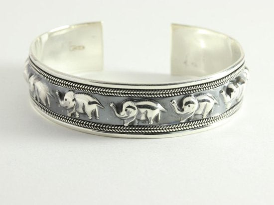 Zilveren klemarmband met olifantenmotief afbeelding 1