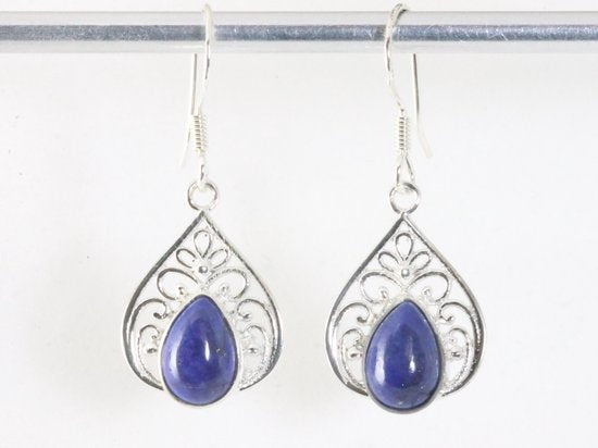 Opengewerkte zilveren oorbellen met lapis lazuli afbeelding 4
