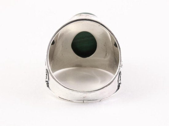 Bewerkte zilveren ring met malachiet afbeelding 3