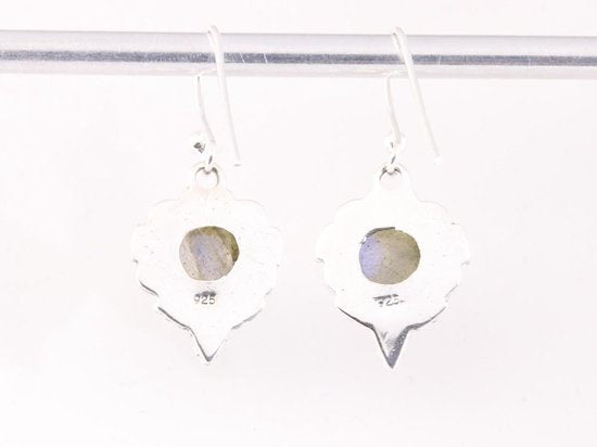 Bewerkte zilveren oorbellen met labradoriet afbeelding 3