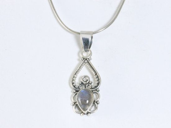 Fijne opengewerkte zilveren hanger met labradoriet aan ketting afbeelding 4