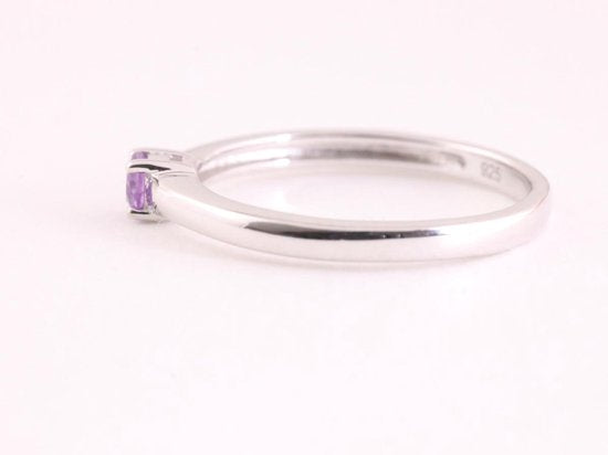 Fijne hoogglans zilveren ring met amethist afbeelding 2