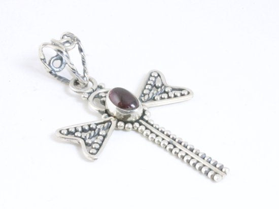 Zilveren libelle hanger met granaat afbeelding 2