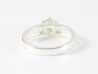 Fijne opengewerkte zilveren ring met peridoot afbeelding 3