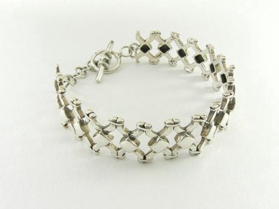 Zilveren armband met kruisschakels afbeelding 1